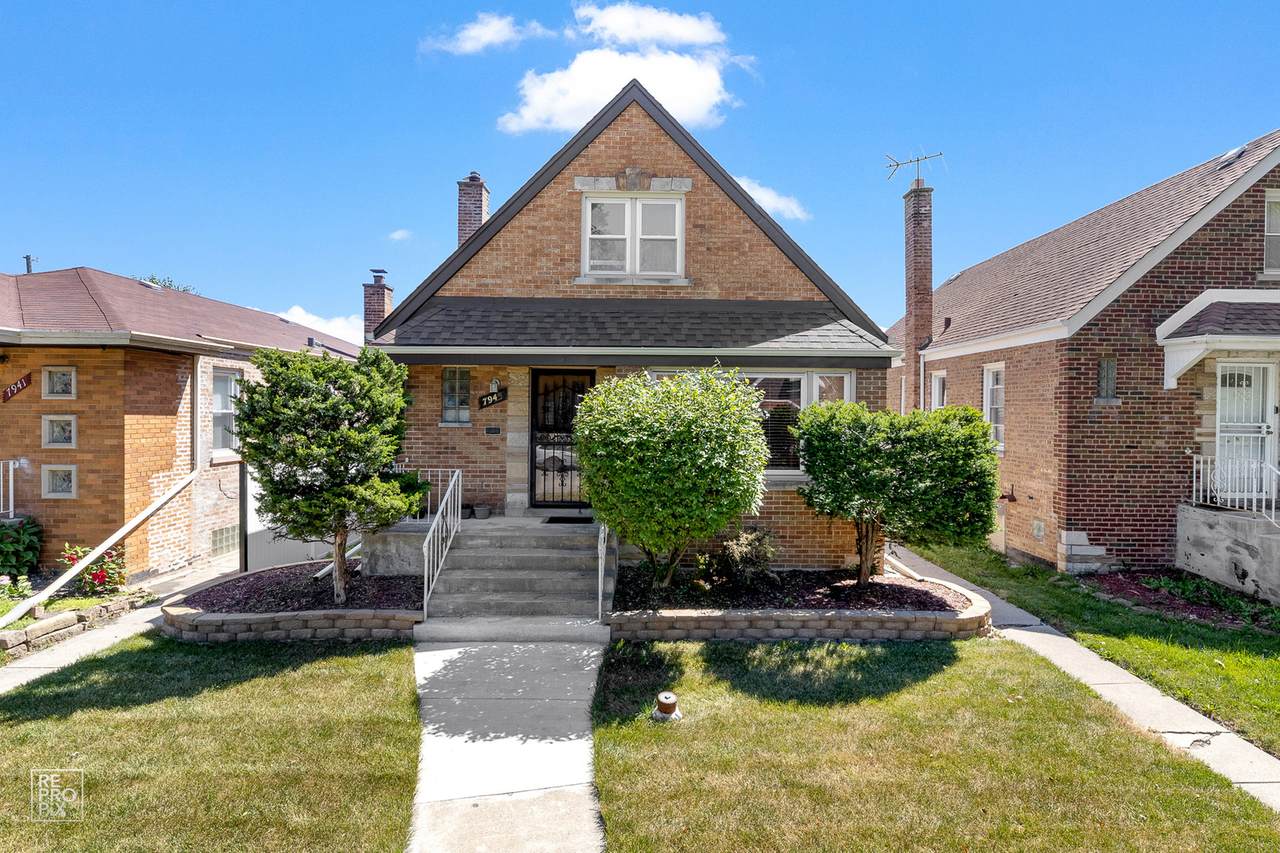 7945 Homan Avenue - Photo 1