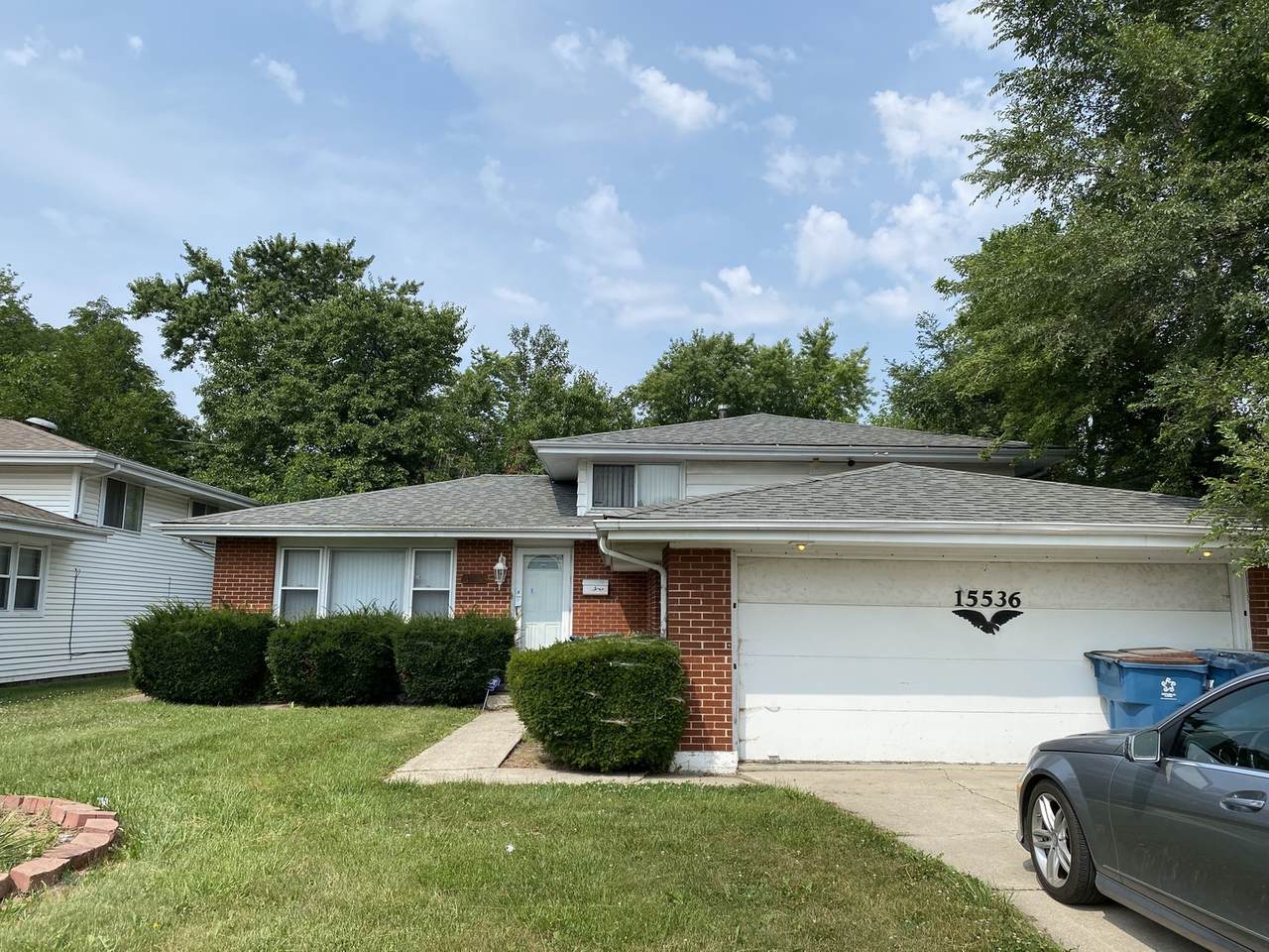 15536 Park Avenue - Photo 1