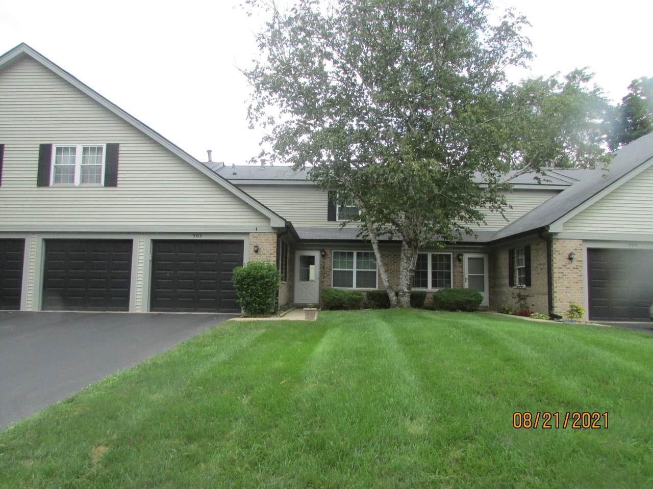 902 Oak Valley Drive - Photo 1