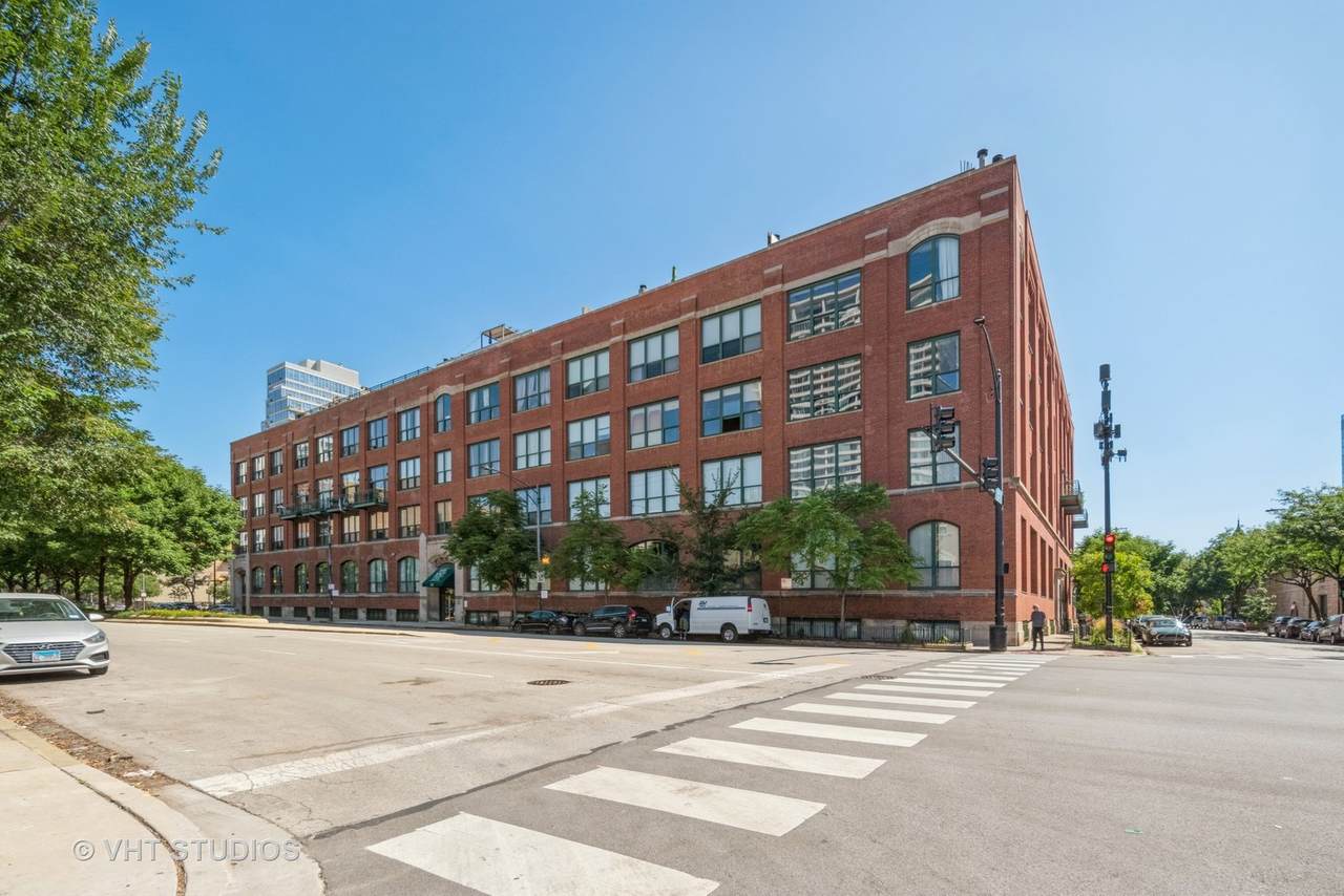 1727 Indiana Avenue - Photo 1