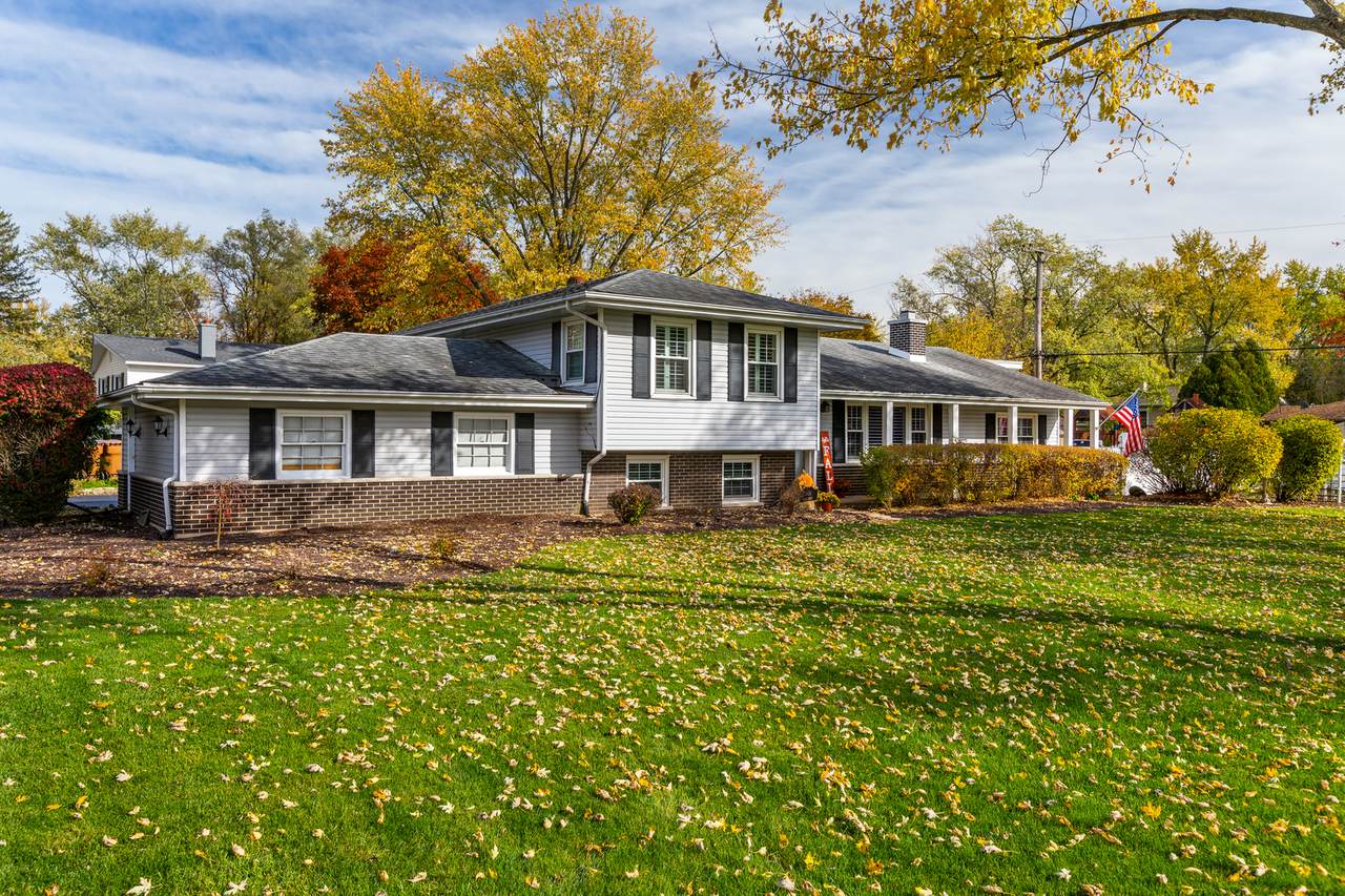 3S431 Osage Drive - Photo 1