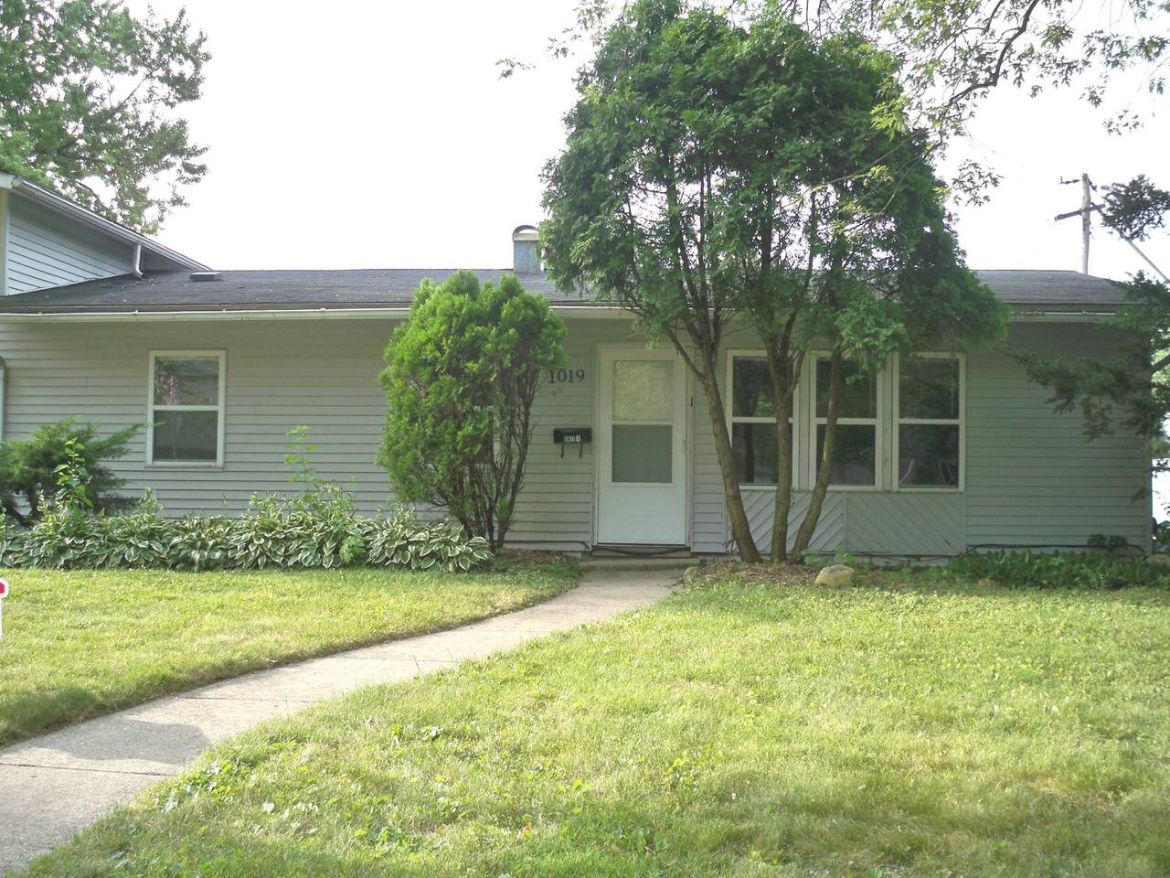 1019 Mccameron Avenue - Photo 1