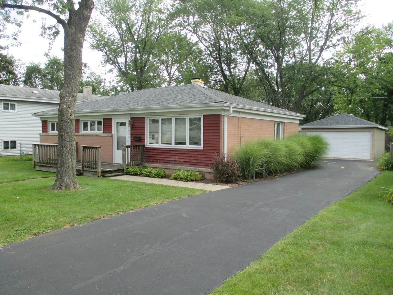 731 Bierman Avenue - Photo 1