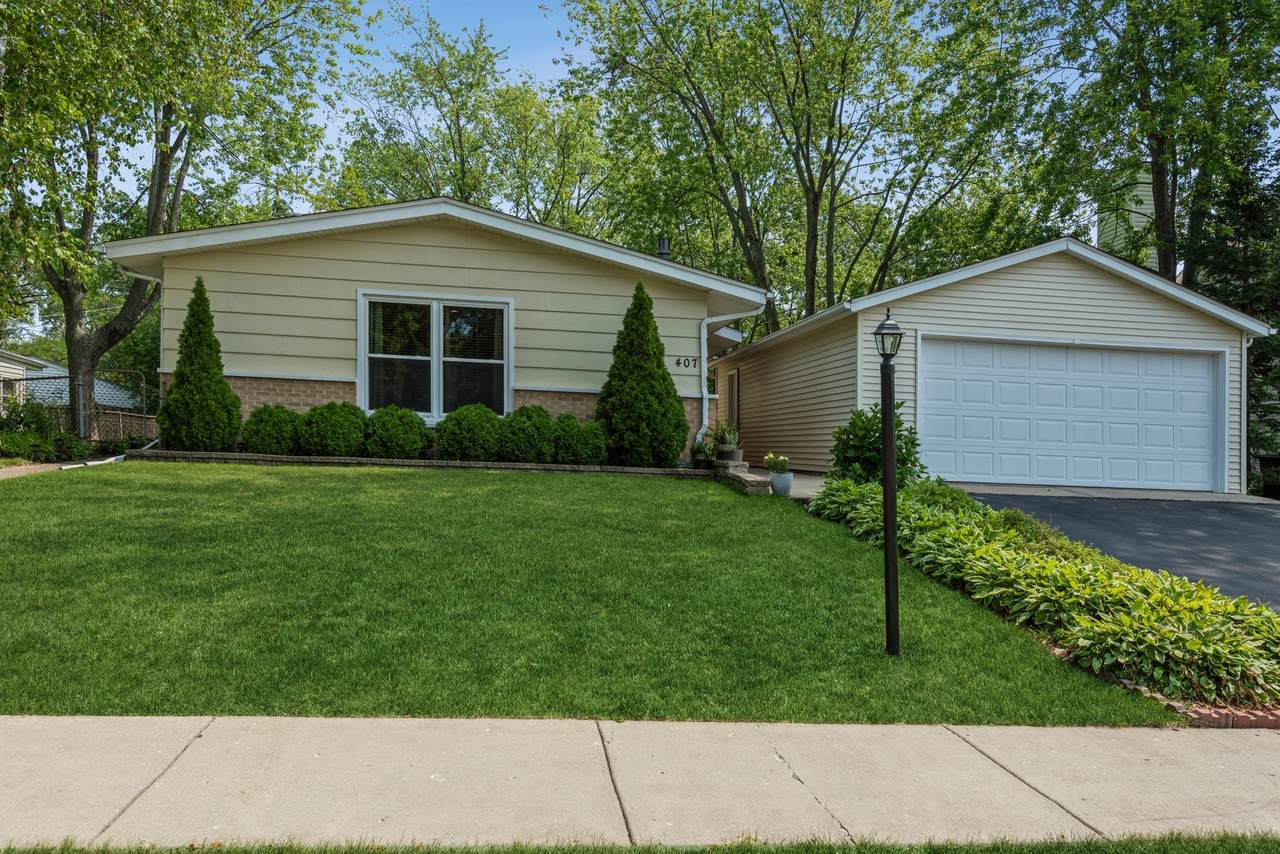407 Hawthorne Boulevard - Photo 1
