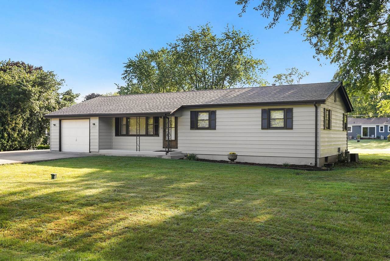 24153 Robin Court - Photo 1