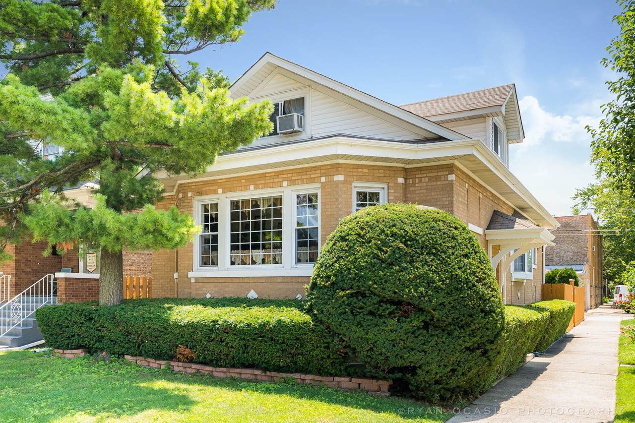 6159 Roscoe Street - Photo 1