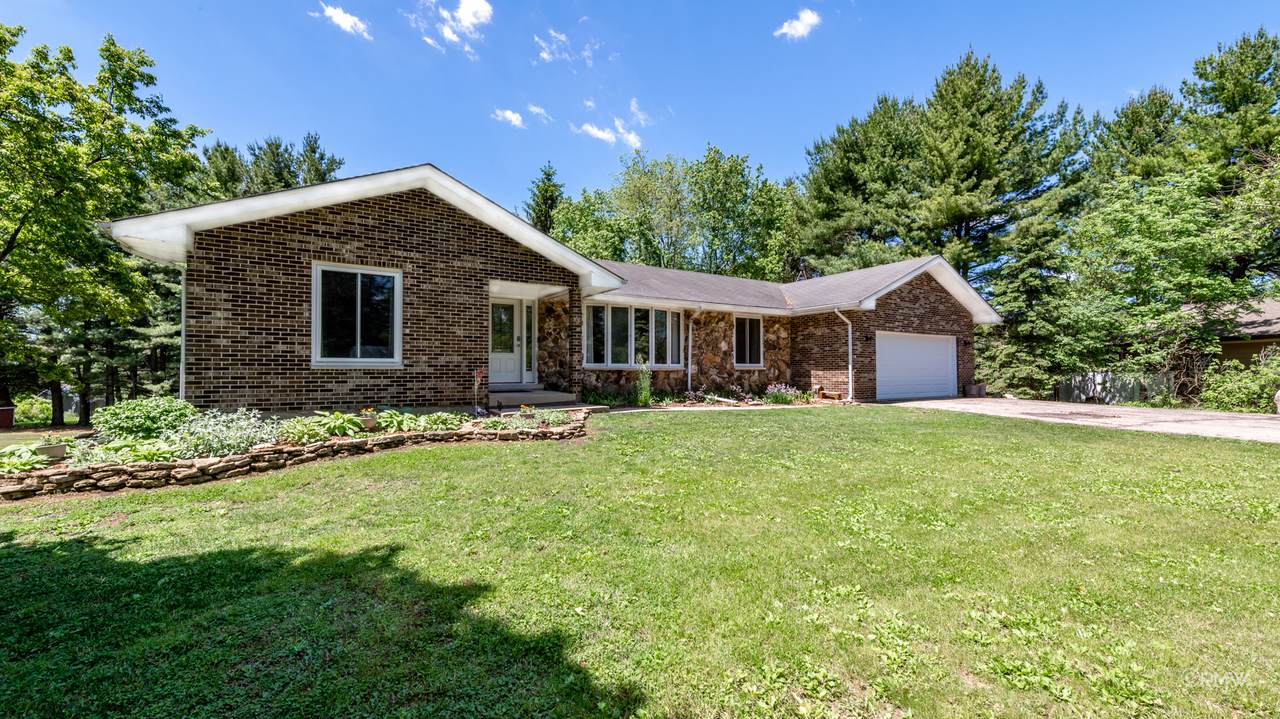 5N840 Campton Ridge Drive - Photo 1