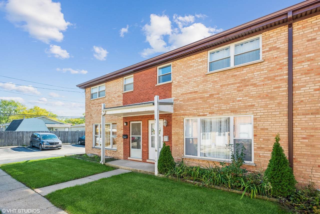 219 Linn Court - Photo 1