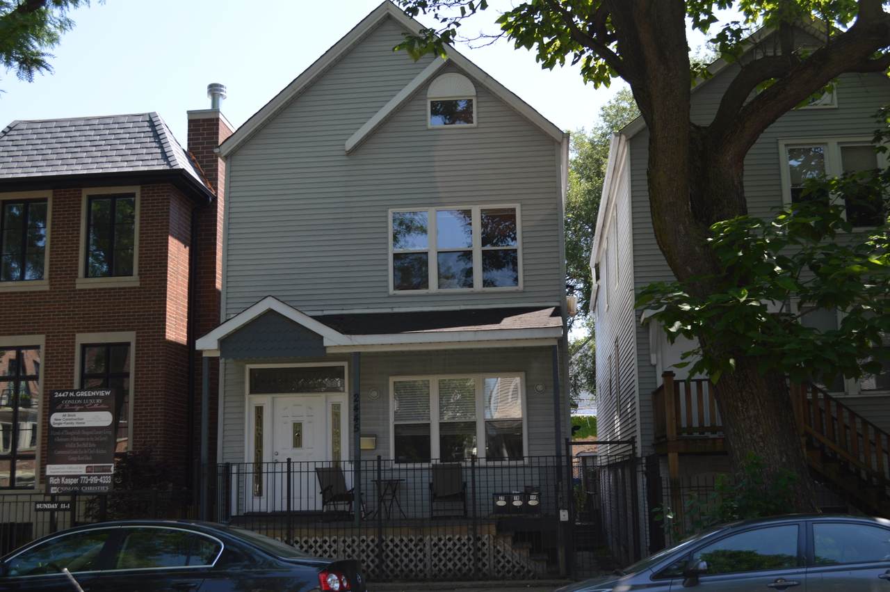 2445 Greenview Avenue - Photo 1