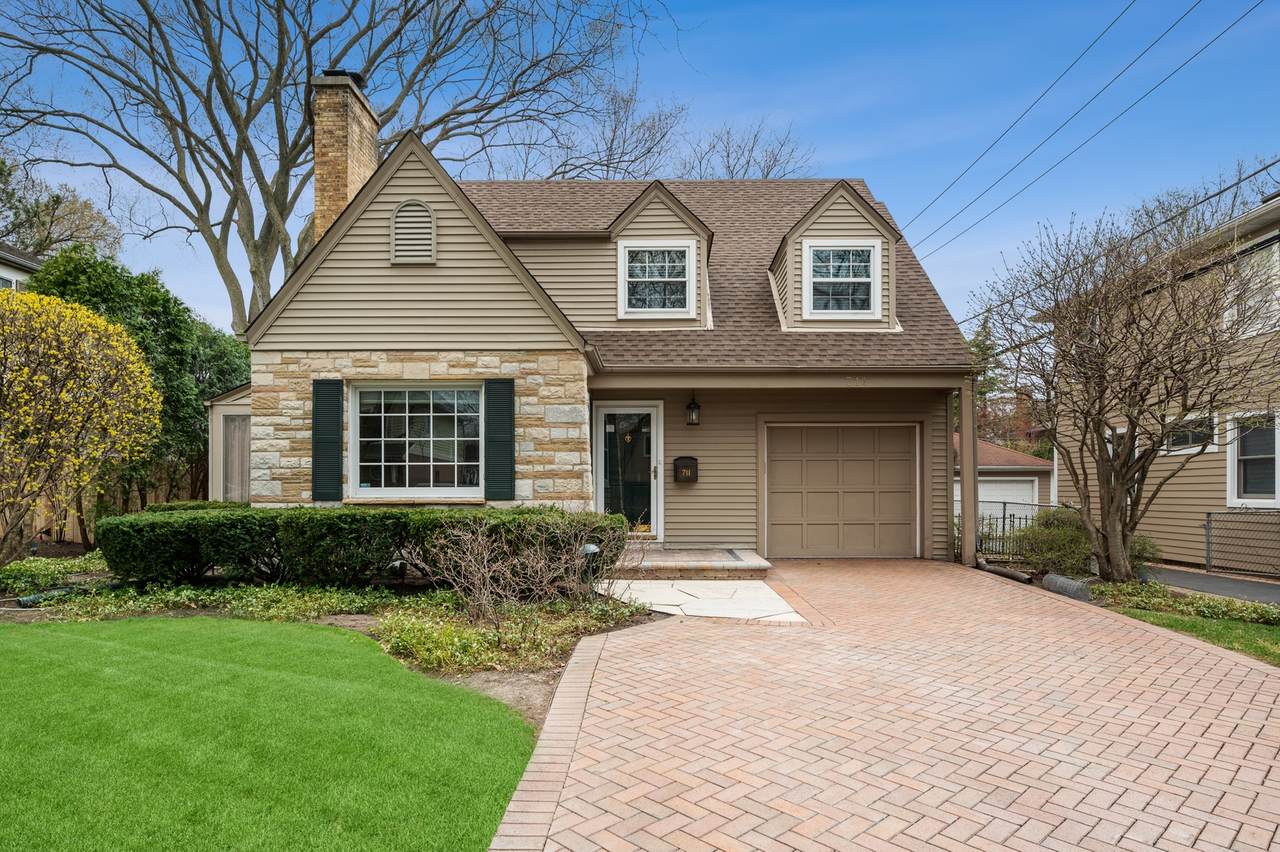 711 Ouilmette Lane - Photo 1