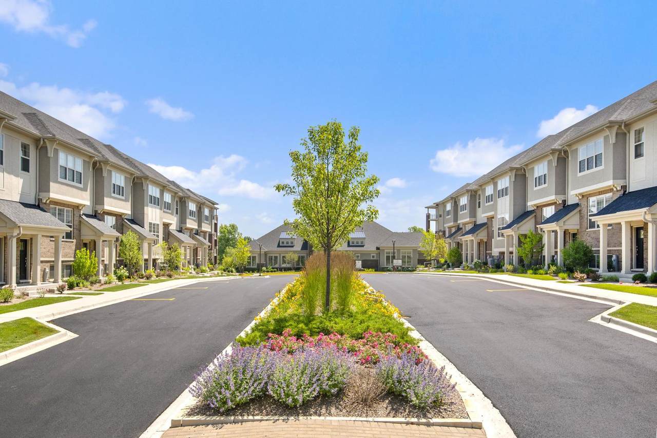 21599 Field Court - Photo 1