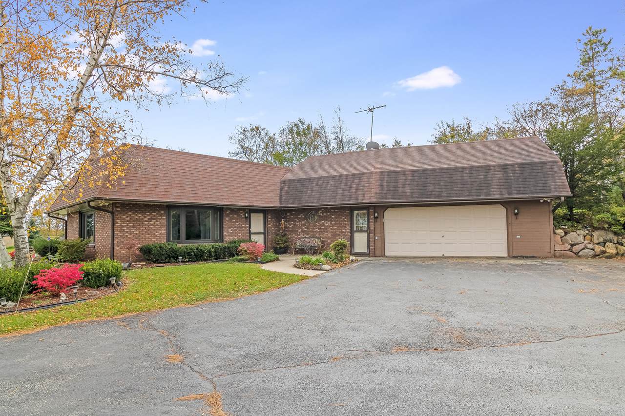 6720 Maple Street - Photo 1