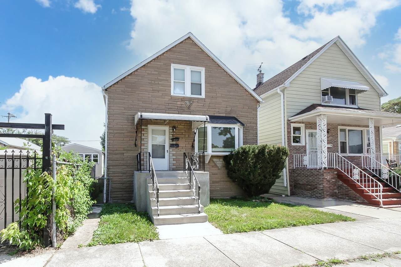 2157 Mcvicker Avenue - Photo 1