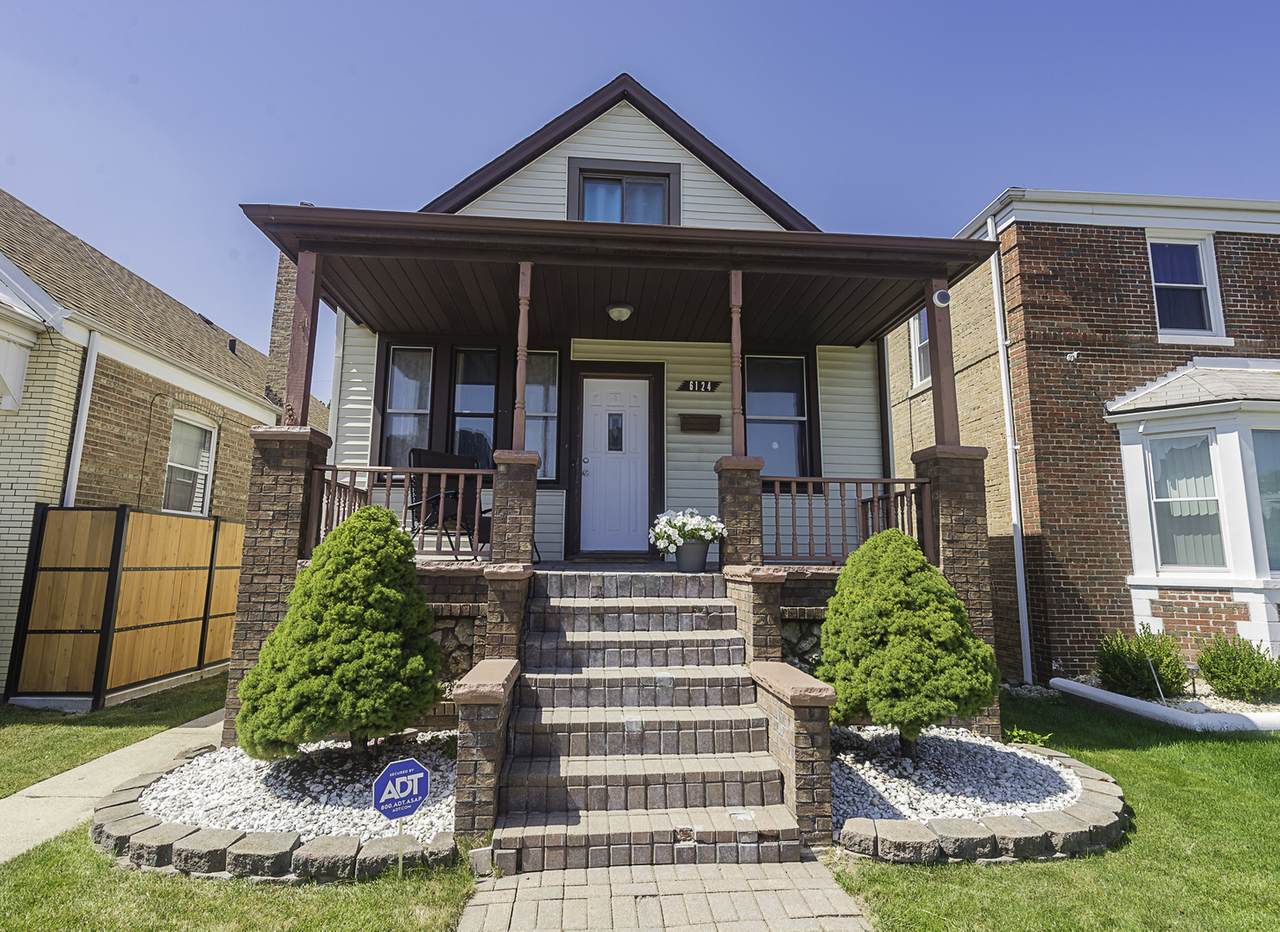 6124 Kildare Avenue - Photo 1