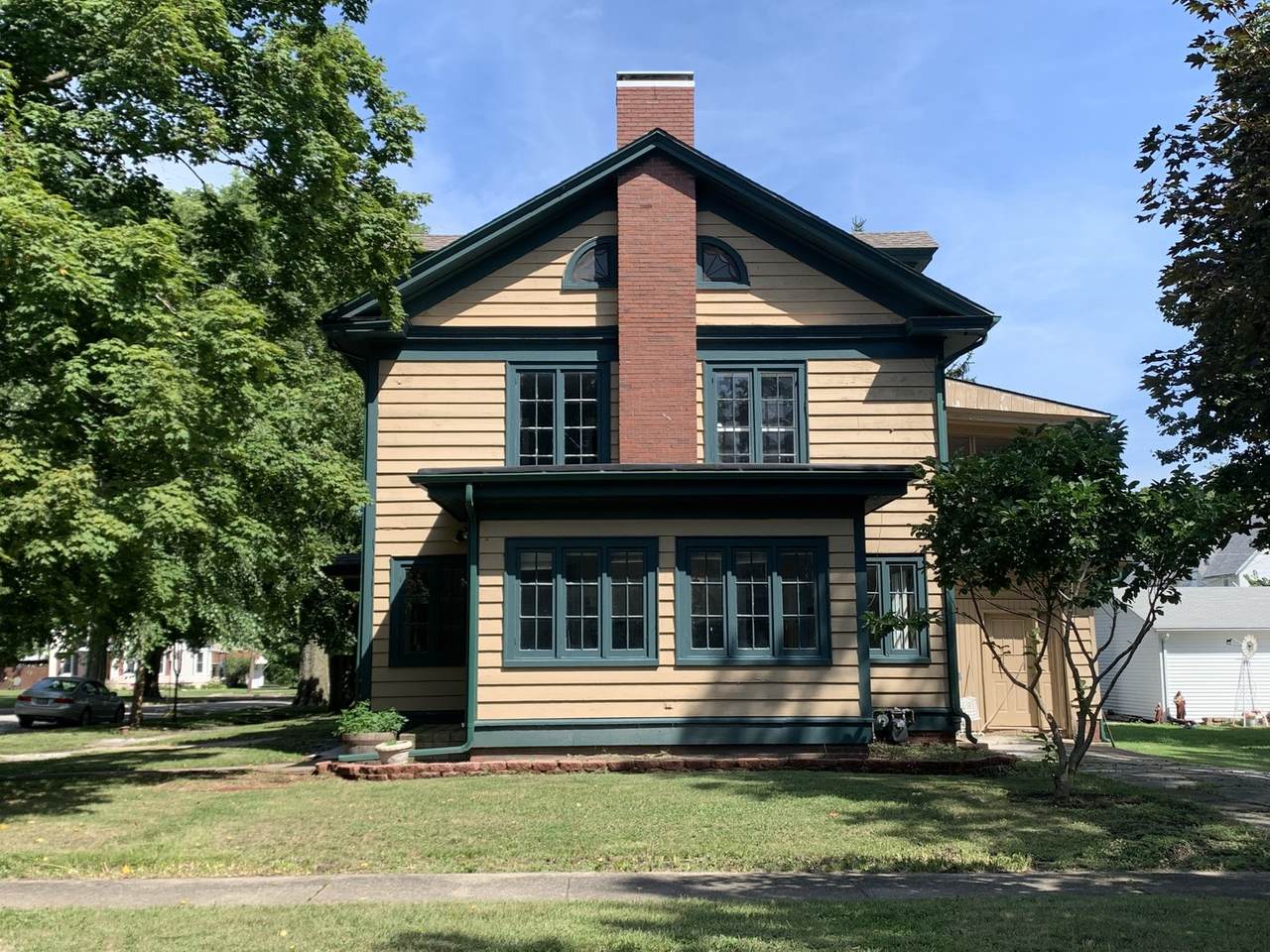 403 Washington Street - Photo 1