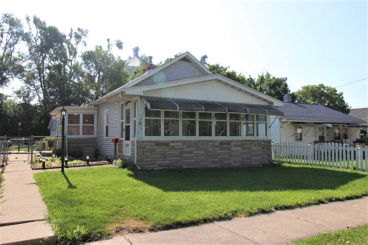 1003 Morris Avenue - Photo 1
