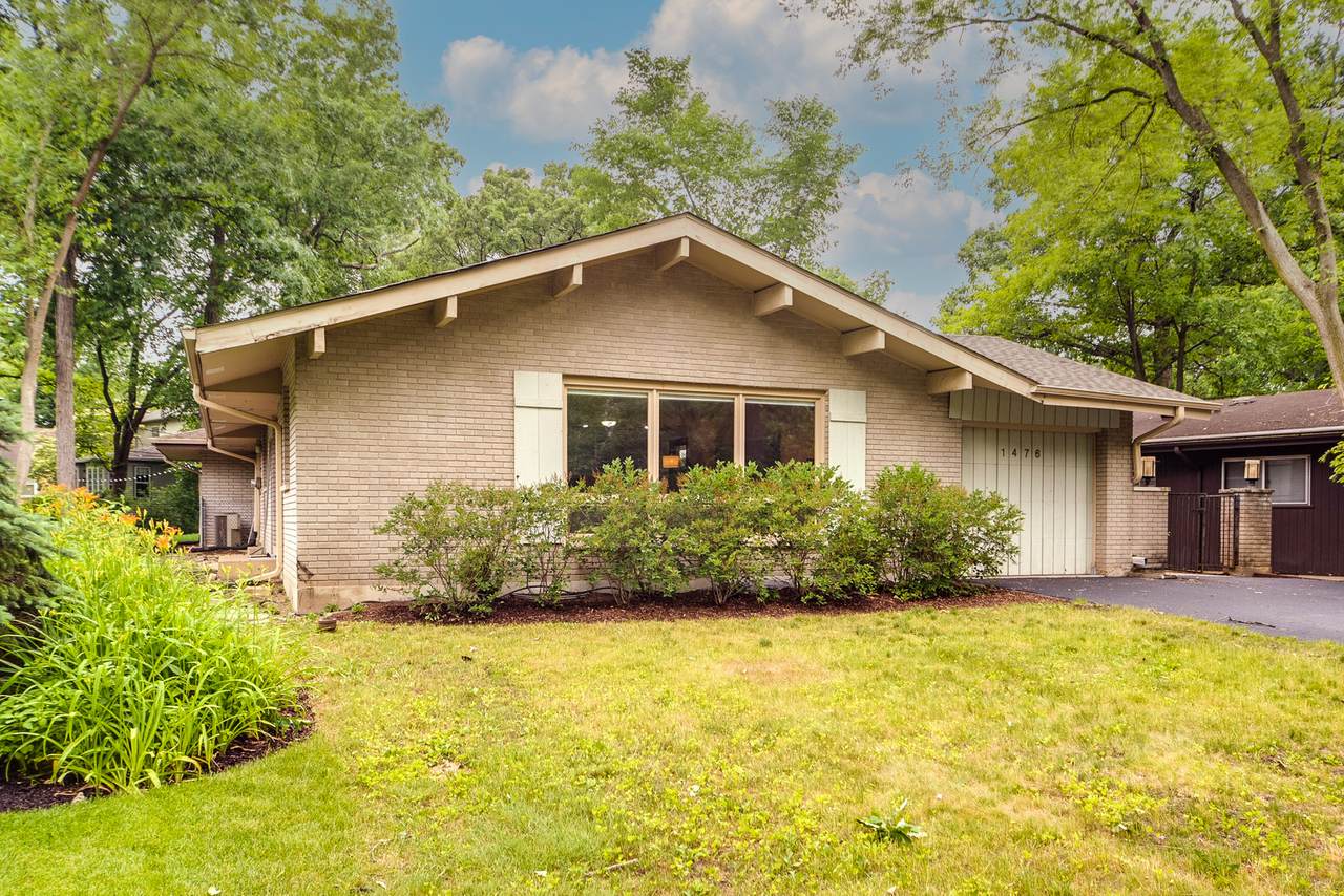 1476 Cloverdale Avenue - Photo 1
