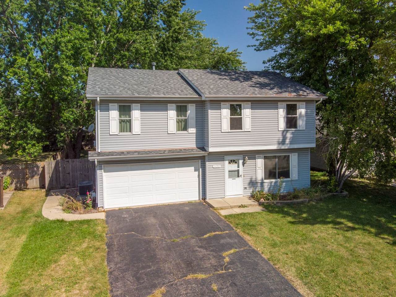 3130 Bloomfield Court - Photo 1