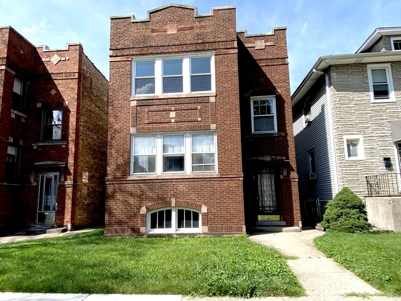 5736 Mcvicker Avenue - Photo 1