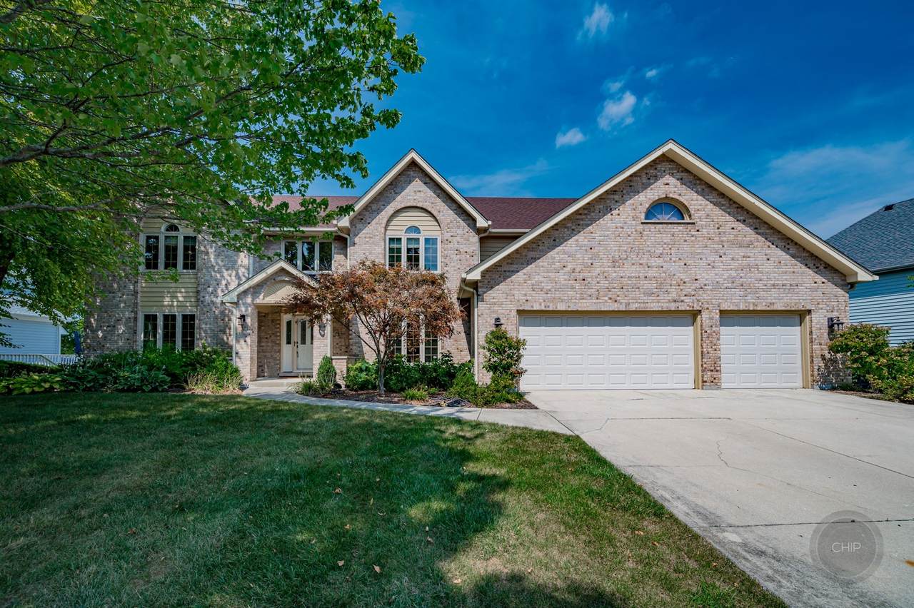 2707 Wendy Drive - Photo 1
