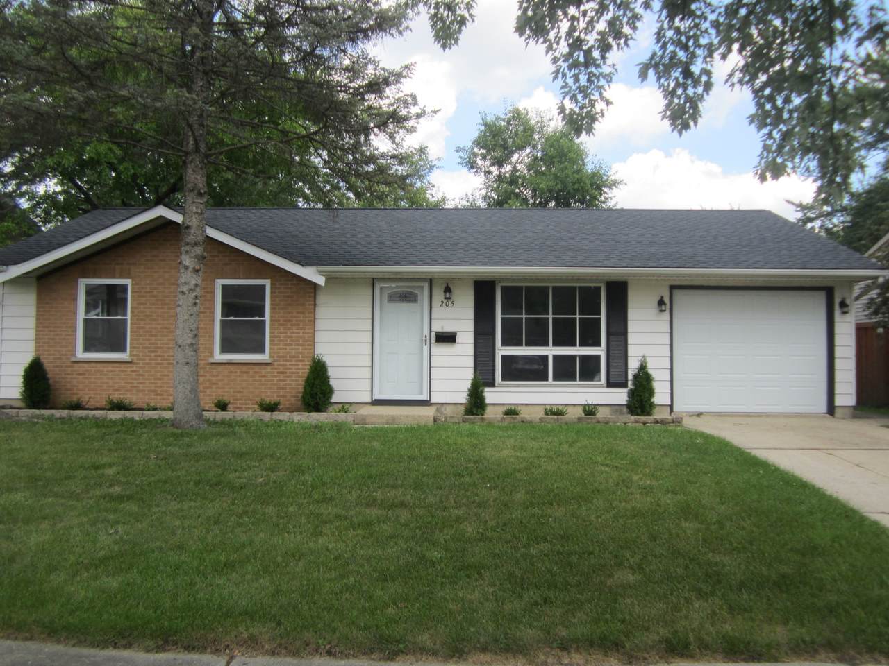 205 Villa Road - Photo 1