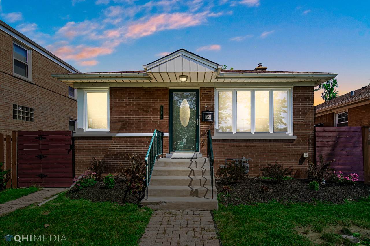807 Westchester Boulevard - Photo 1