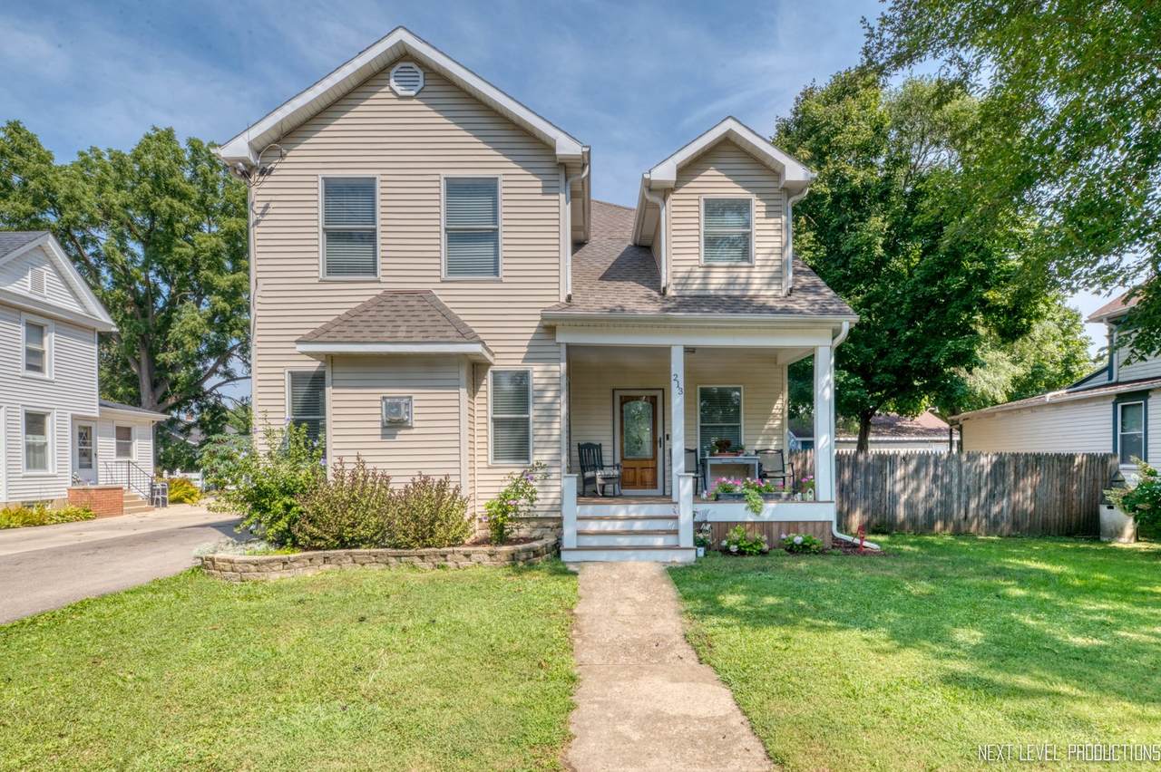 213 3rd Street - Photo 1