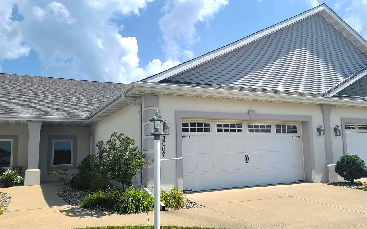 3007 Rutherford Drive - Photo 1