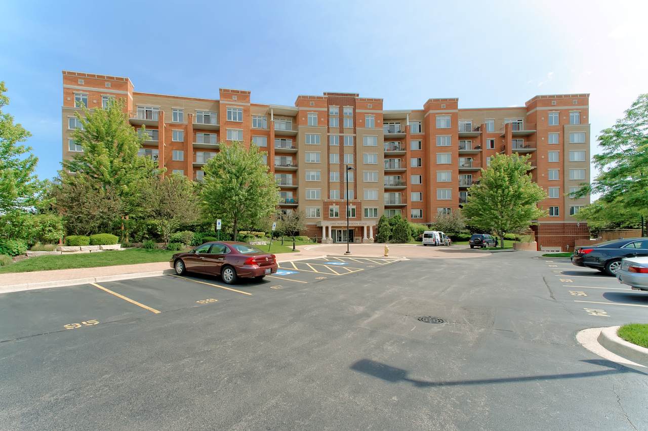 1 Beacon Place - Photo 1
