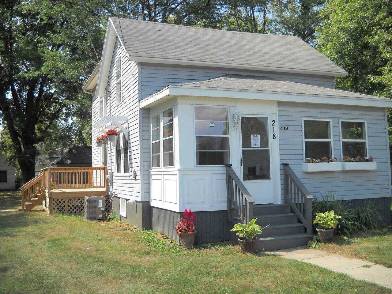 218 Harrington Street - Photo 1