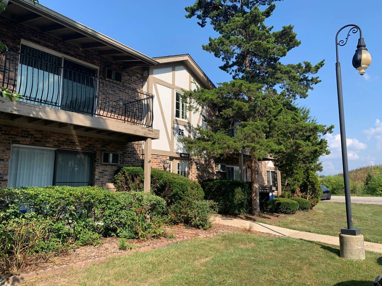 9S110 Frontage Road - Photo 1