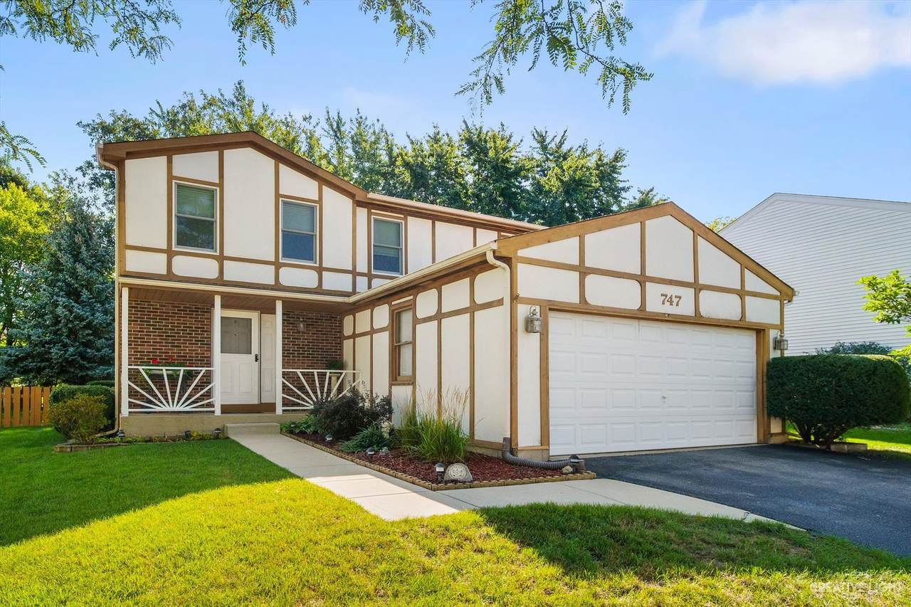 747 Shining Water Drive - Photo 1