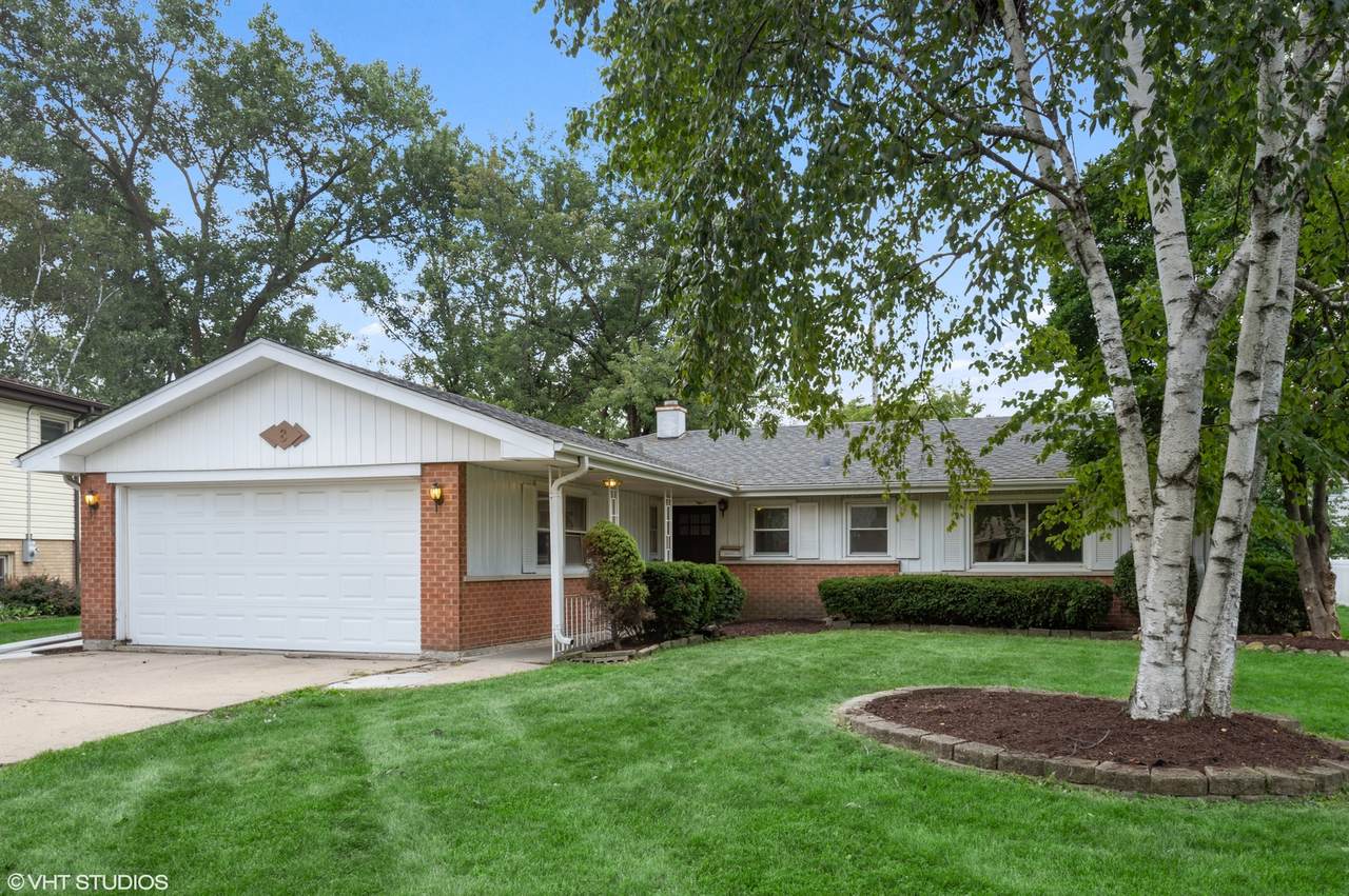 8 Lincoln Avenue - Photo 1