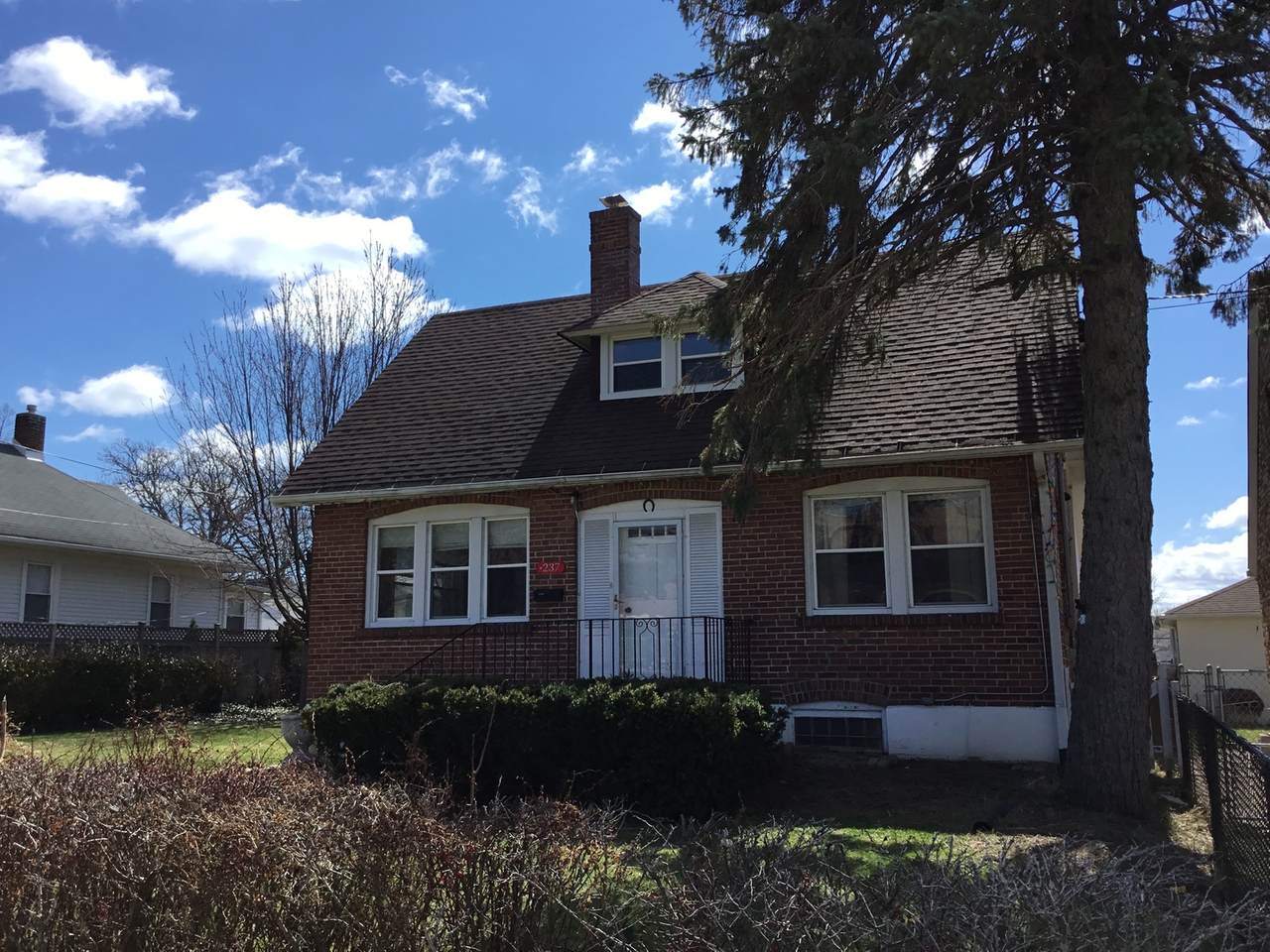 237 Prairie Avenue - Photo 1