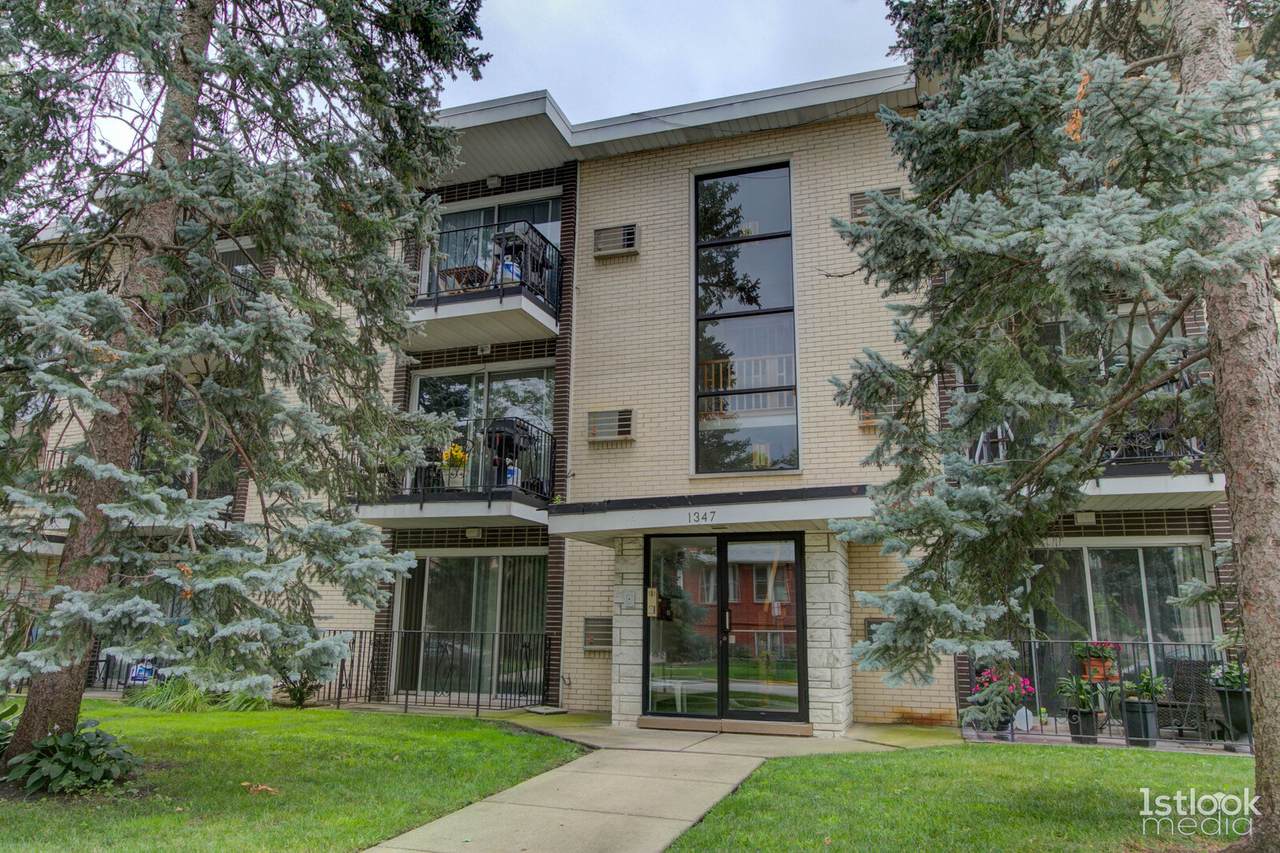 1347 Perry Street - Photo 1
