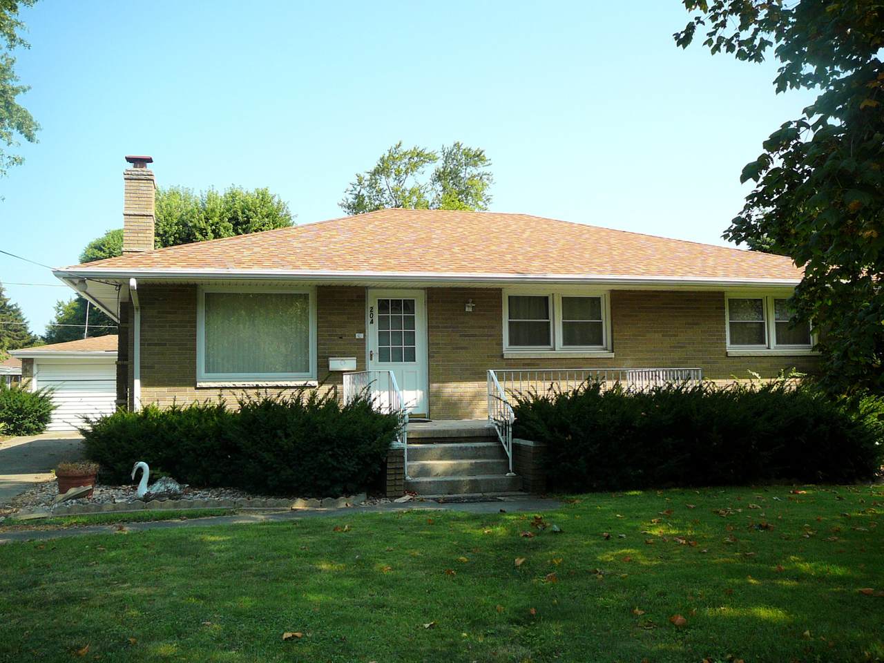 204 Larue Street - Photo 1