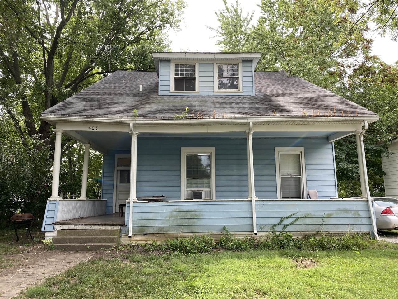 403 Columbia Avenue - Photo 1