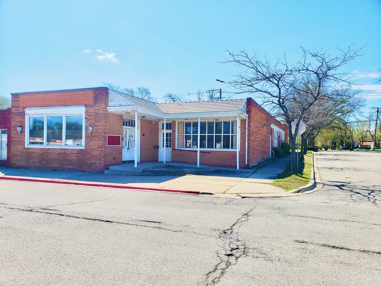 3721-3723 Sauk Trail - Photo 1