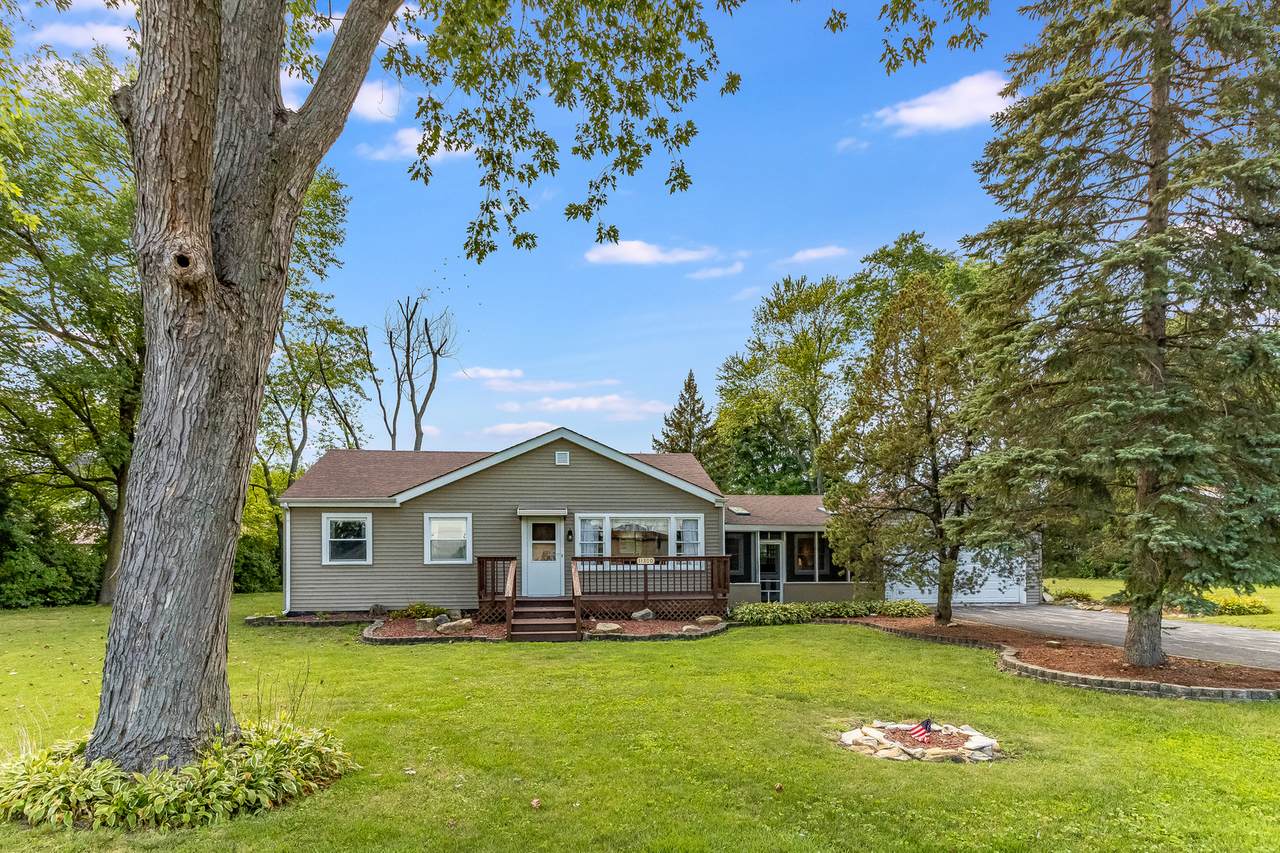 11300 Leclaire Avenue - Photo 1
