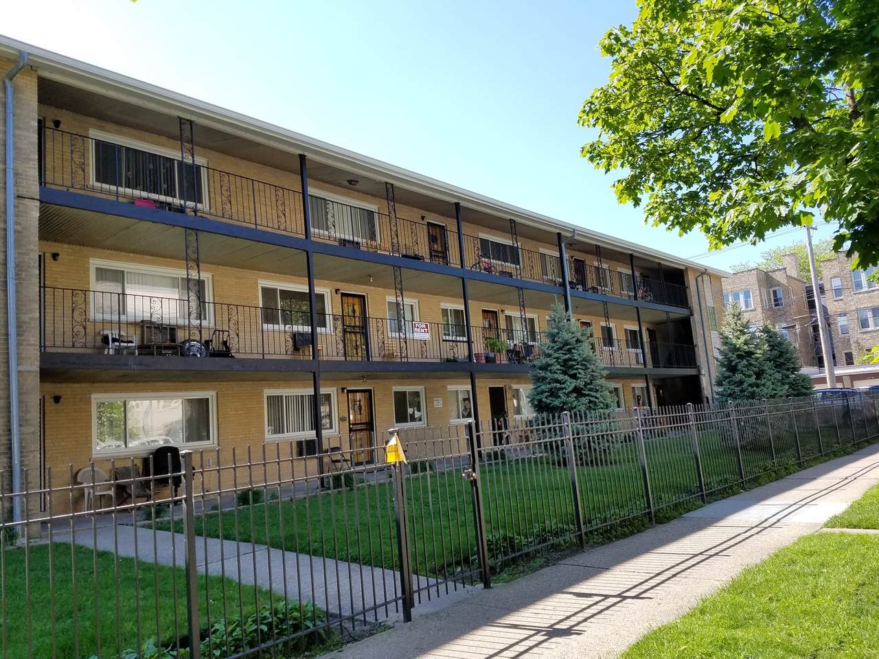 7208 Ashland Boulevard - Photo 1