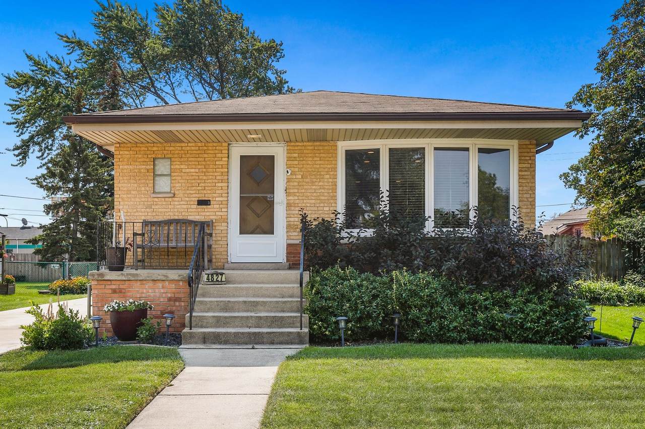 4827 86th Street - Photo 1
