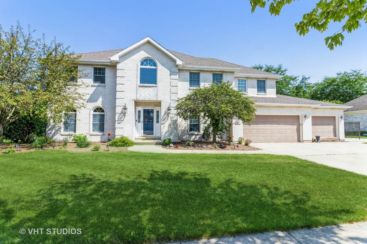 609 Beech Lane - Photo 1