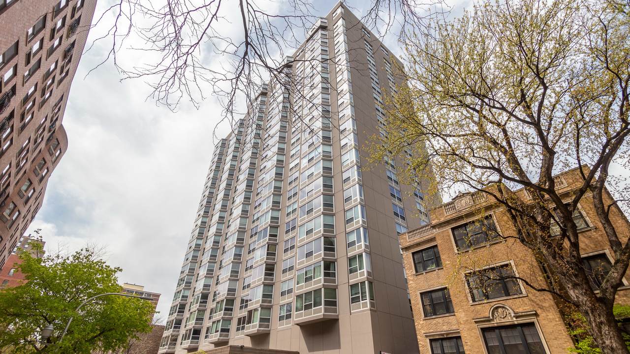 720 Gordon Terrace - Photo 1