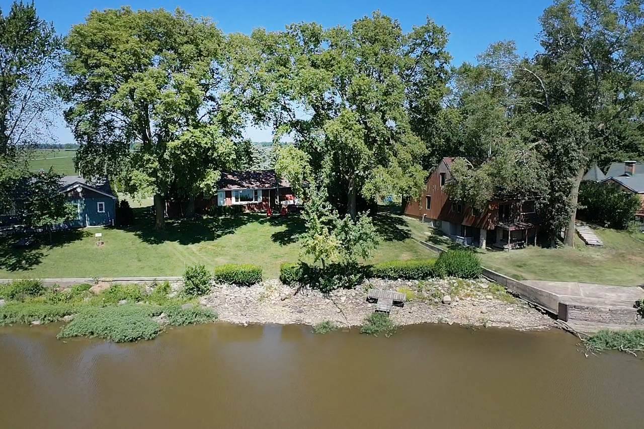 3771 River Road - Photo 1