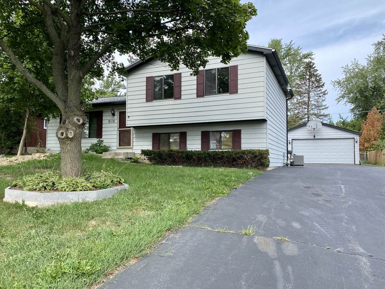 2112 Old Elm Road - Photo 1
