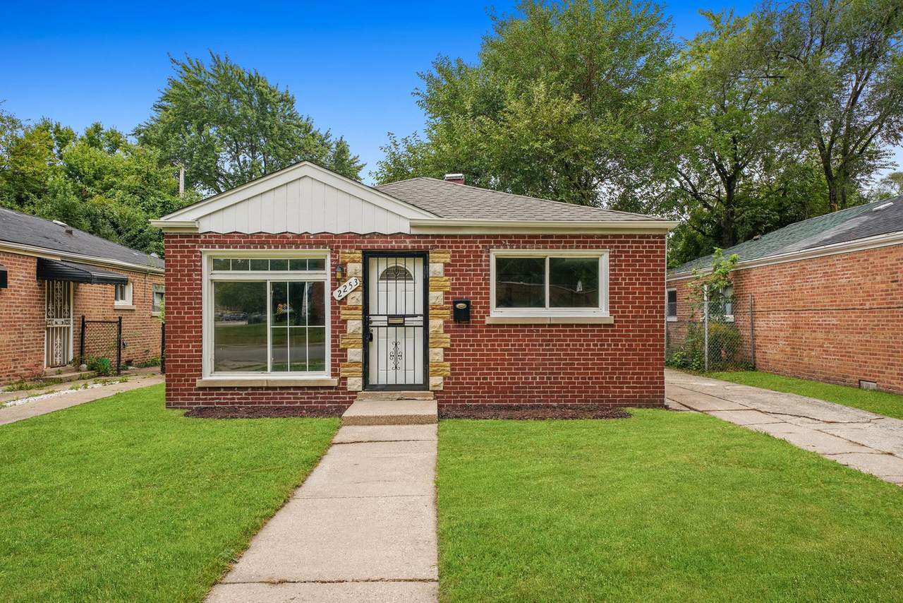 2253 102nd Street - Photo 1