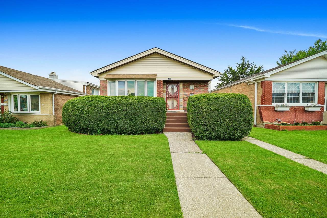 4604 Knox Avenue - Photo 1