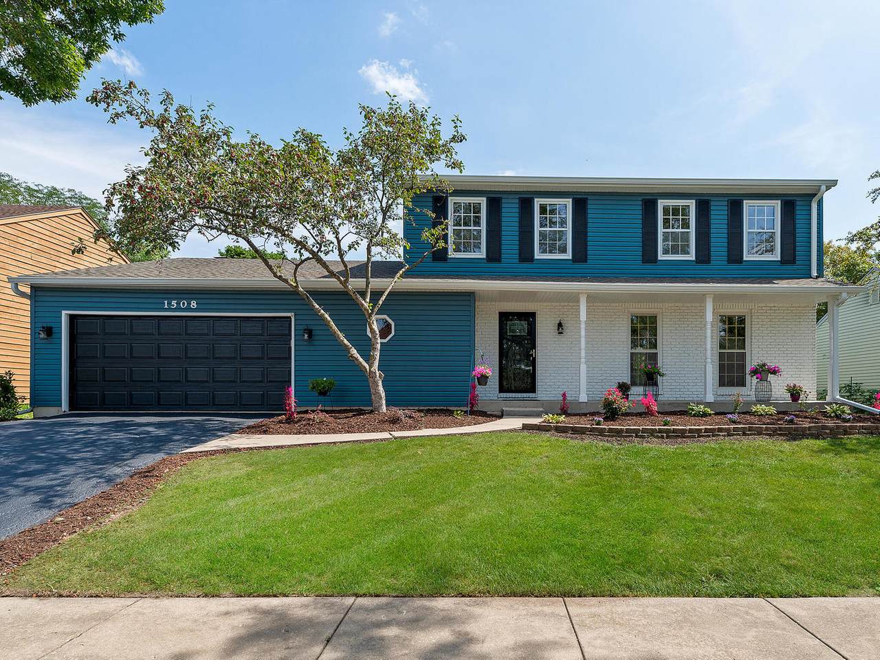 1508 Loyola Drive - Photo 1