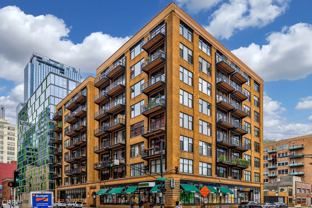 625 Jackson Boulevard - Photo 1
