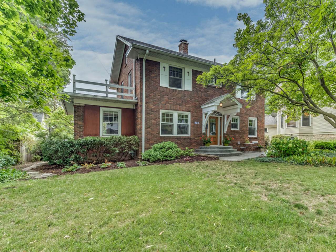 322 Illinois Avenue - Photo 1